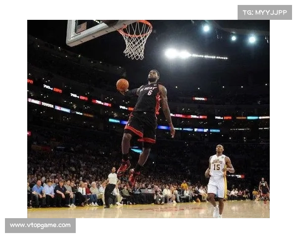 NBA暴扣全纪录 展现巅峰瞬间与惊艳技术的完美融合 NBA暴扣全纪录 展现巅峰瞬间与惊艳技术的完美融合